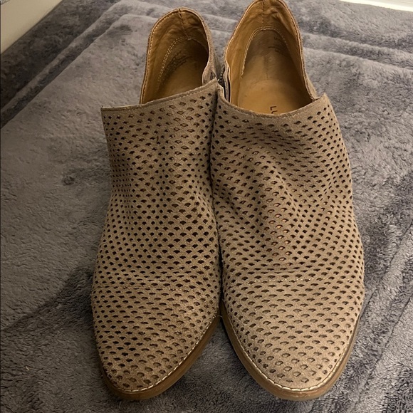 Lucky Brand Tan Perforated Slip-Ons - Picture 2 of 7
